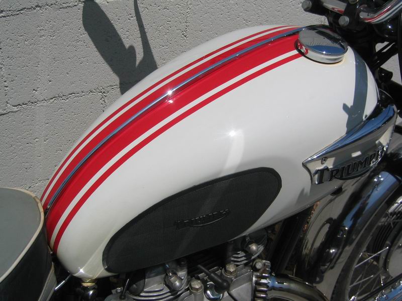 1966 Bonne Tank Painting | Triumph Rat Motorcycle Forums